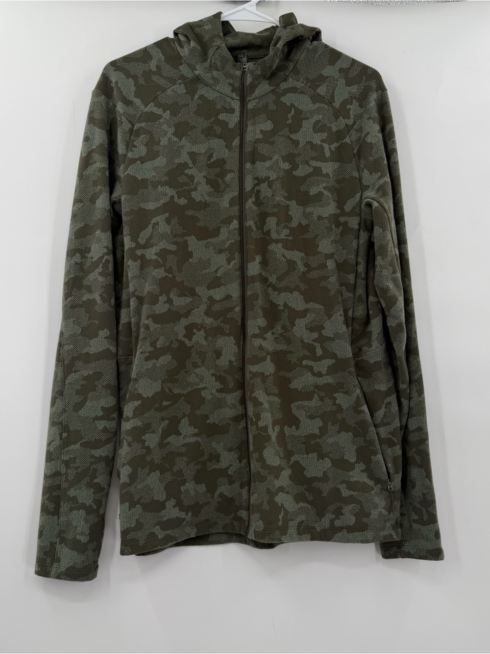 Lululemon Surge Warm Full Zip
Jacquard camo large
